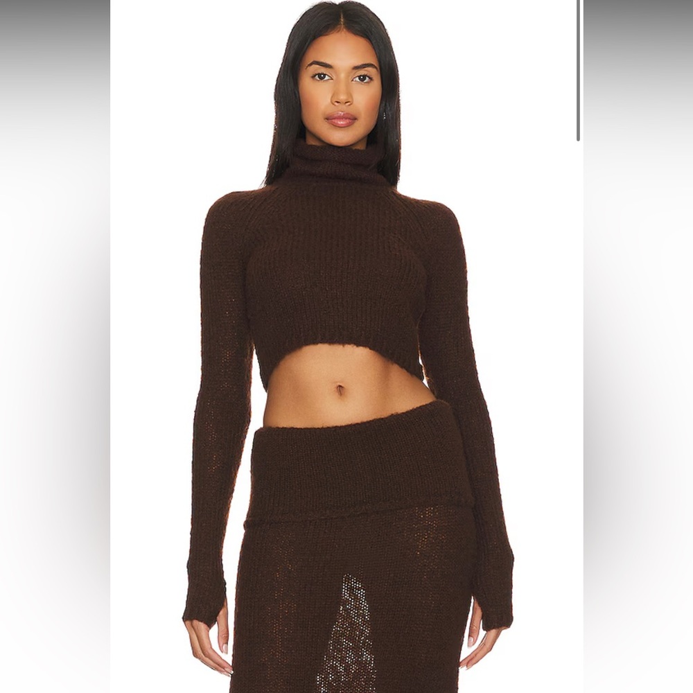 NWT skirt + top sweater set size S